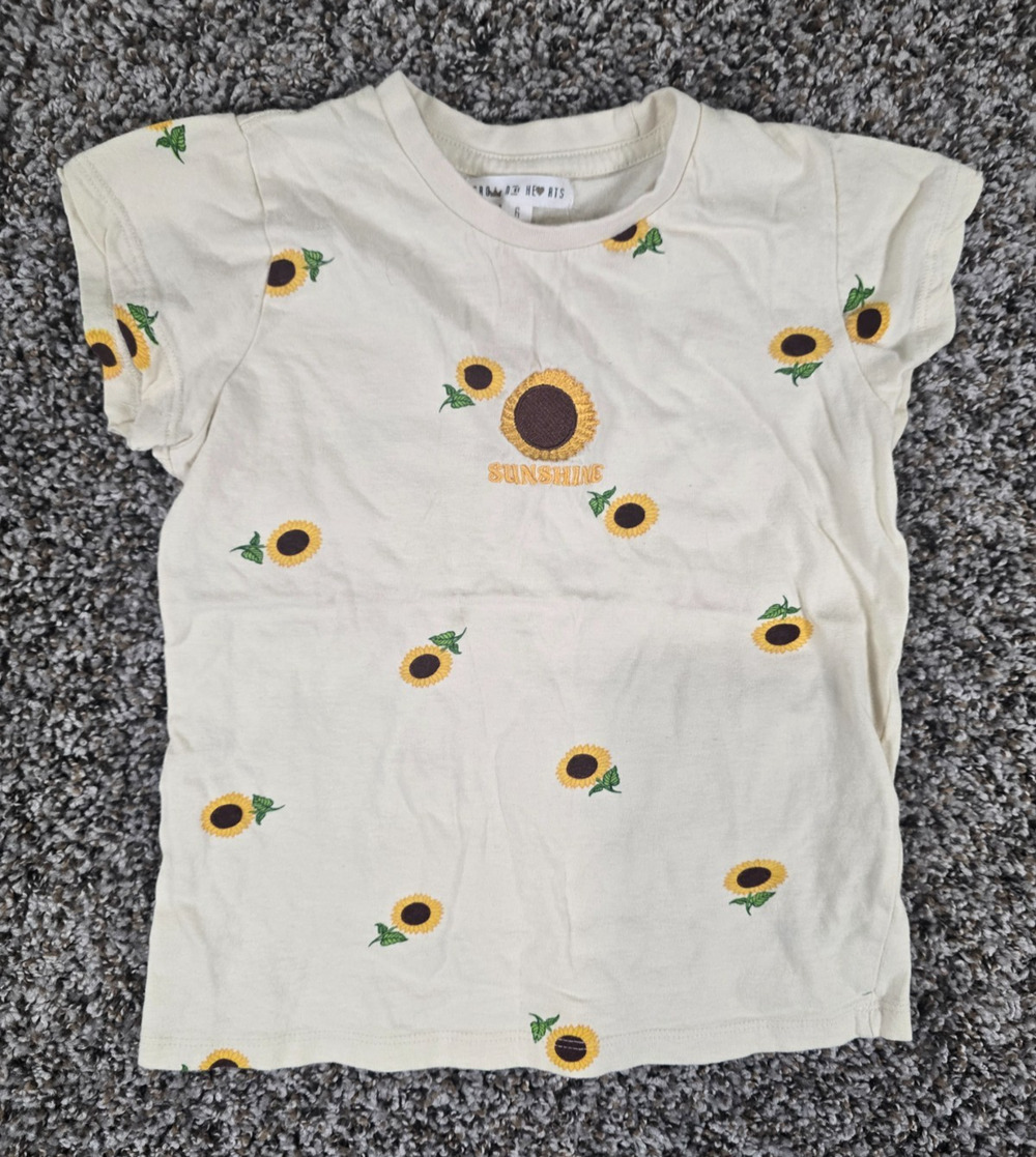 Crown of Hearts Girls Sz 6 Short Sleeve T Shirt Sunflower Flower Embroidered - Picture 1 of 7